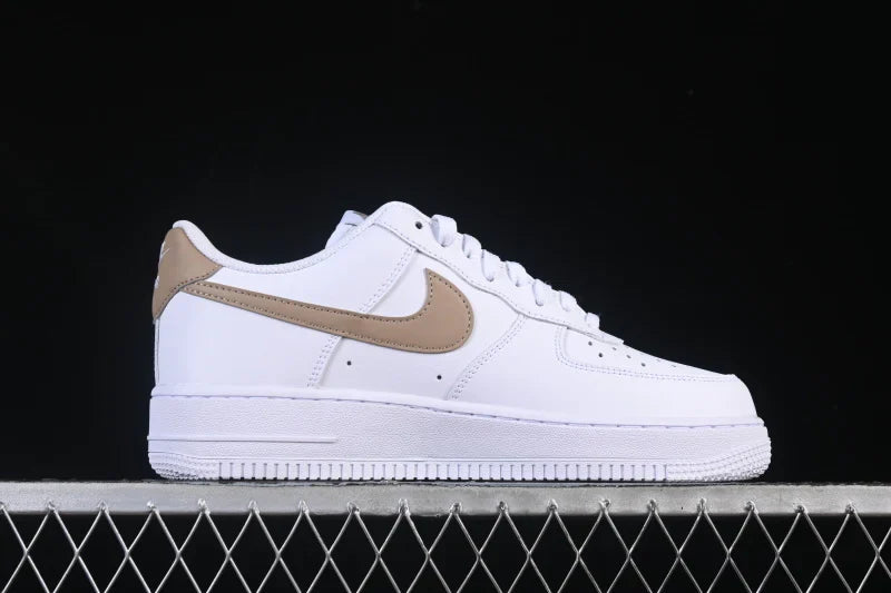 Nike Air Force 1 "White/Chocolate"