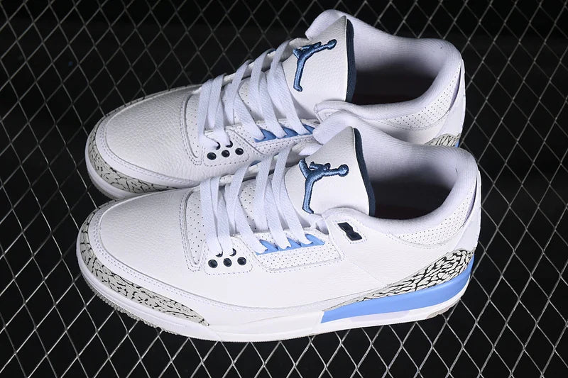 Air Jordan 3 Retro "UNC"