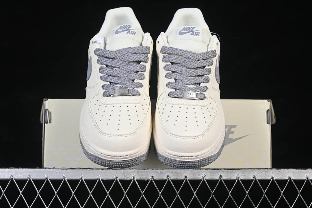 Nike Air Force 1 "Light Grey"