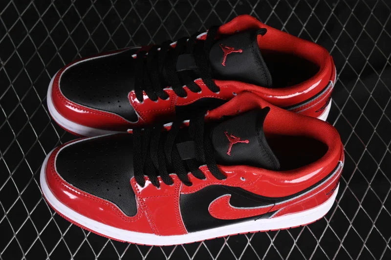 Air Jordan 1 Retro Low "Varsity Red Black"