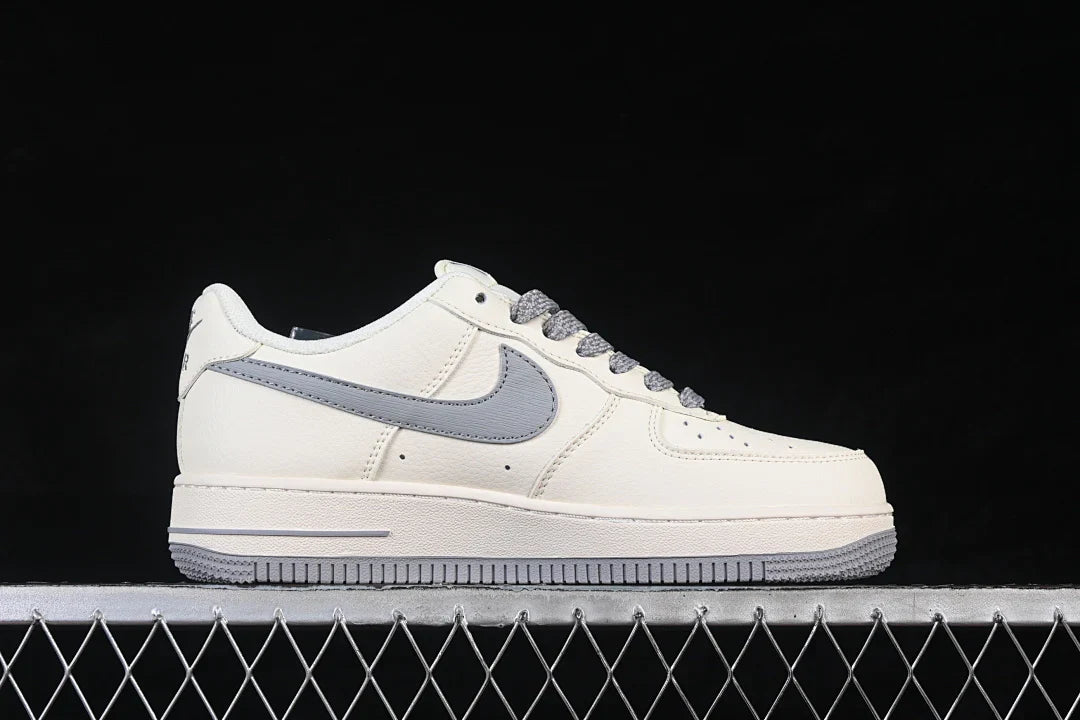 Nike Air Force 1 "Light Grey"