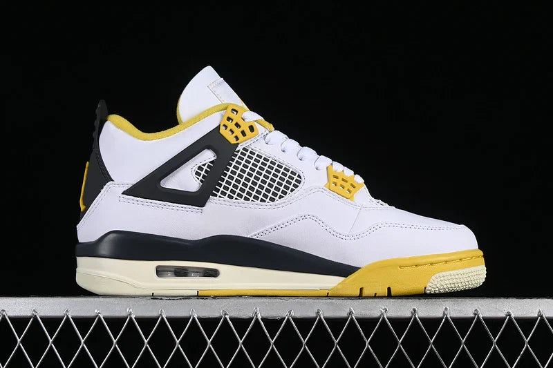 Air Jordan 4 Retro "Vivid Sulfur"