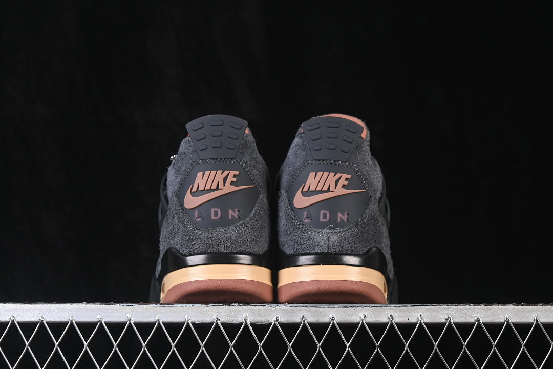 Air Jordan 4 Retro "London"