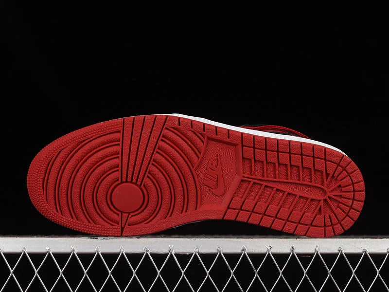 Air Jordan 1 Retro High OG "Patent Bred"