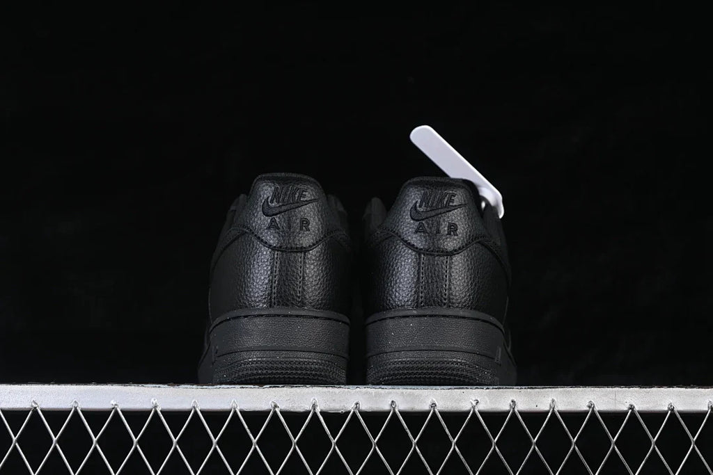 Nike Air Force 1 "Black Leather"