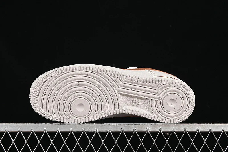 Nike Air Force 1 '07 LV8 "Ivory/Saddle Brown"