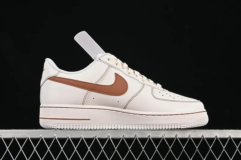 Nike Air Force 1 '07 LV8 "Ivory/Saddle Brown"