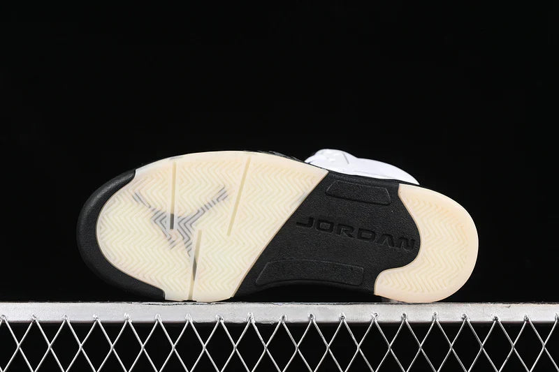 Air Jordan 5 Retro "White Black"