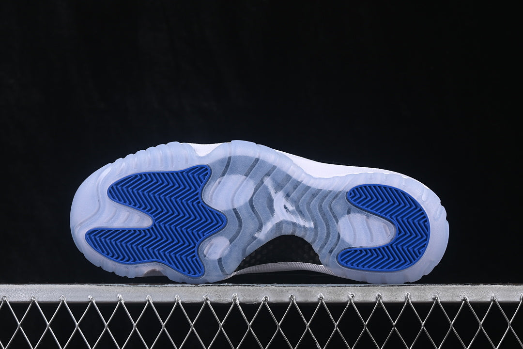 Air Jordan 11 Retro "Space Jam 2026"
