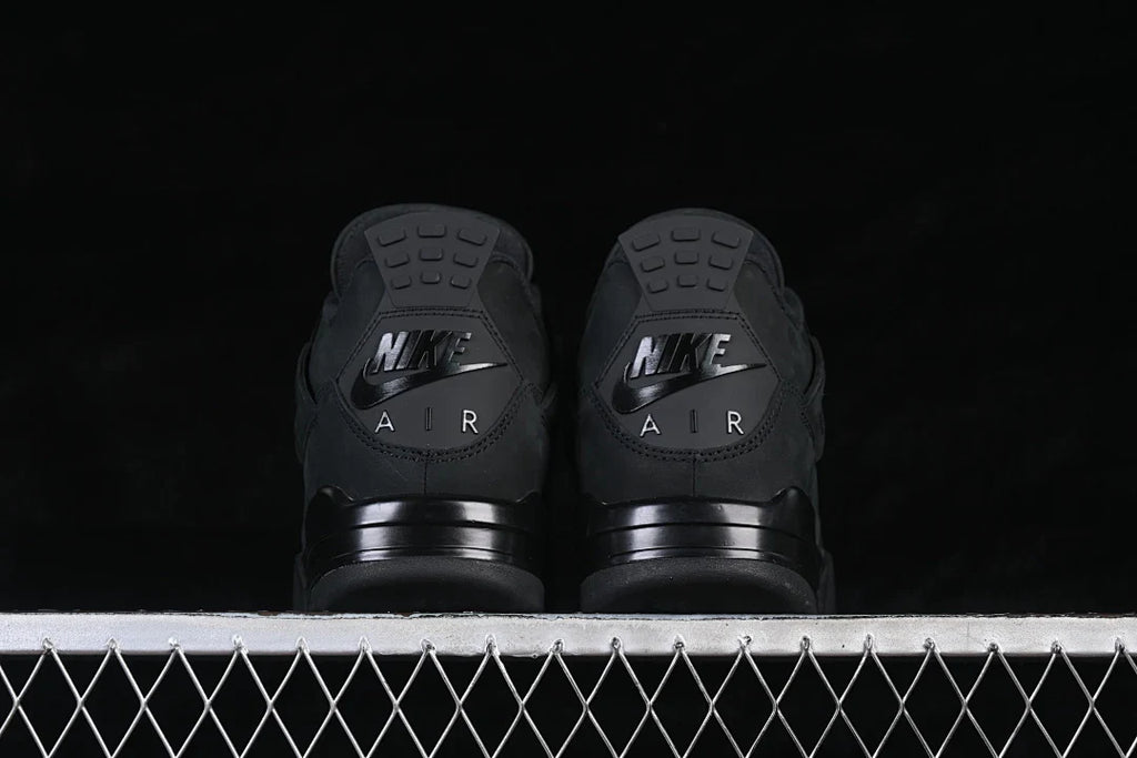 Air Jordan 4 Retro "Black Cat" '2025'
