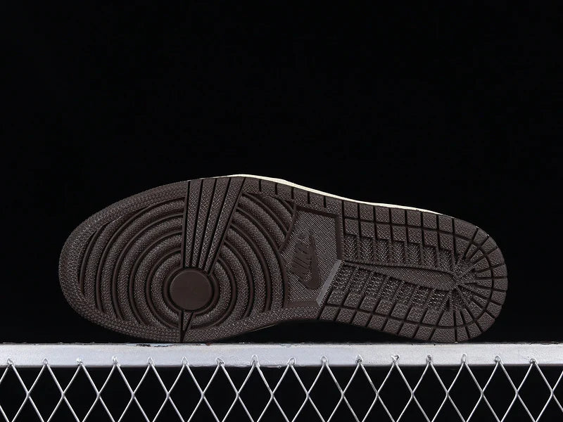 Air Jordan 1 Retro Low OG X Travis Scott "Mocha"