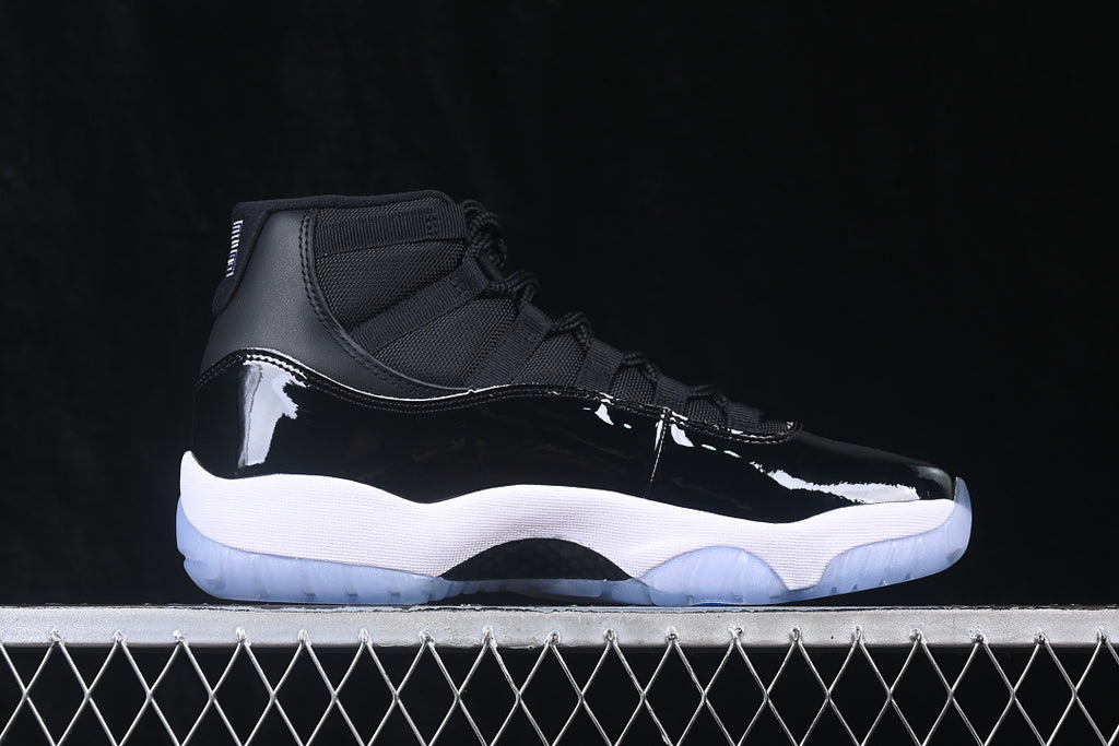 Air Jordan 11 Retro "Space Jam 2026"
