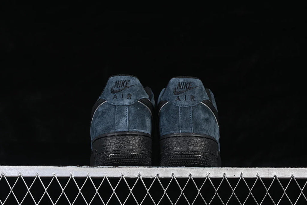 Nike Air Force 1 "Midnight Navy"