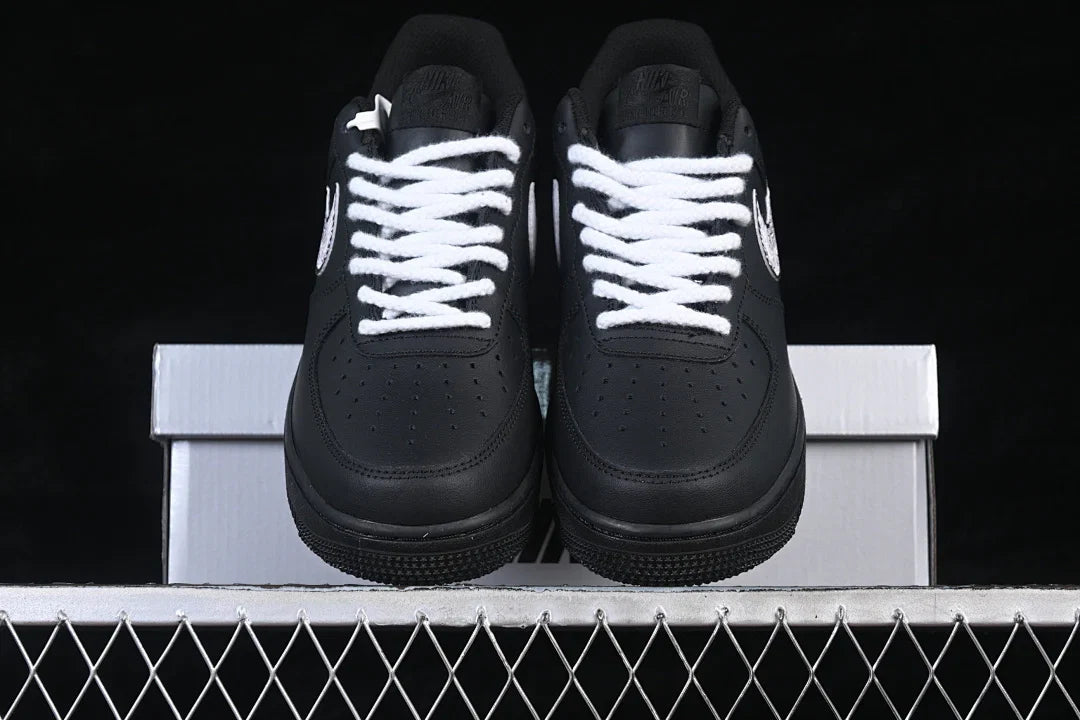 Nike Air Force 1 "Black"