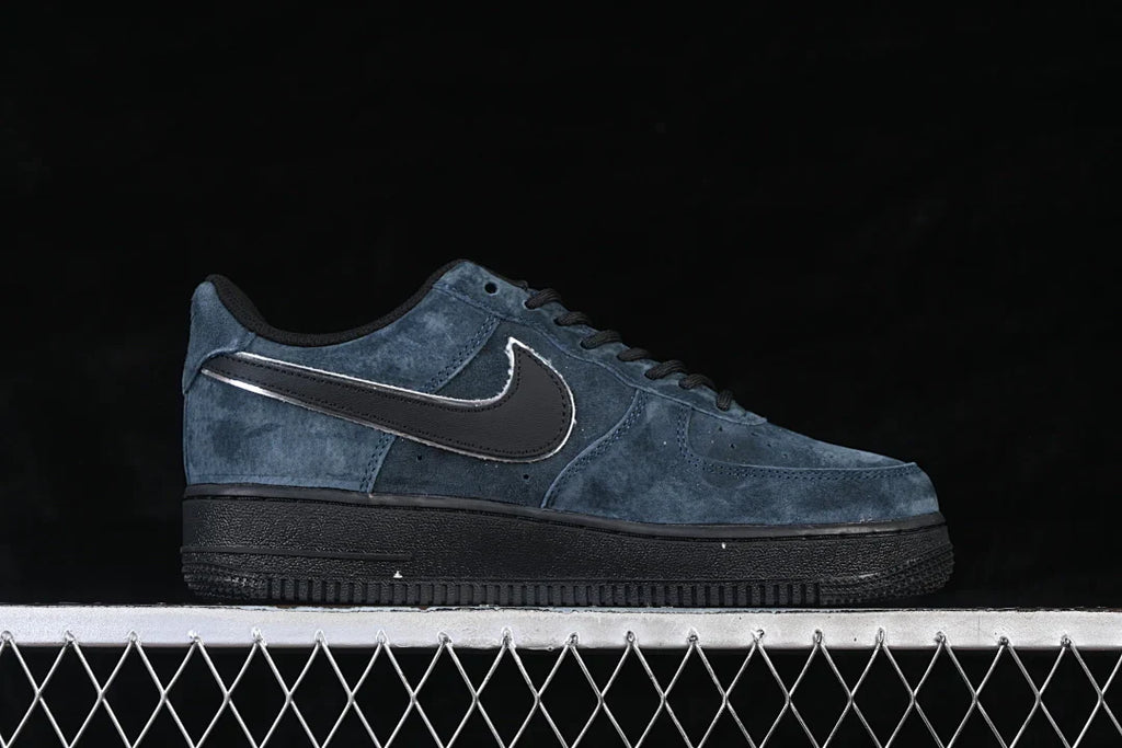 Nike Air Force 1 "Midnight Navy"