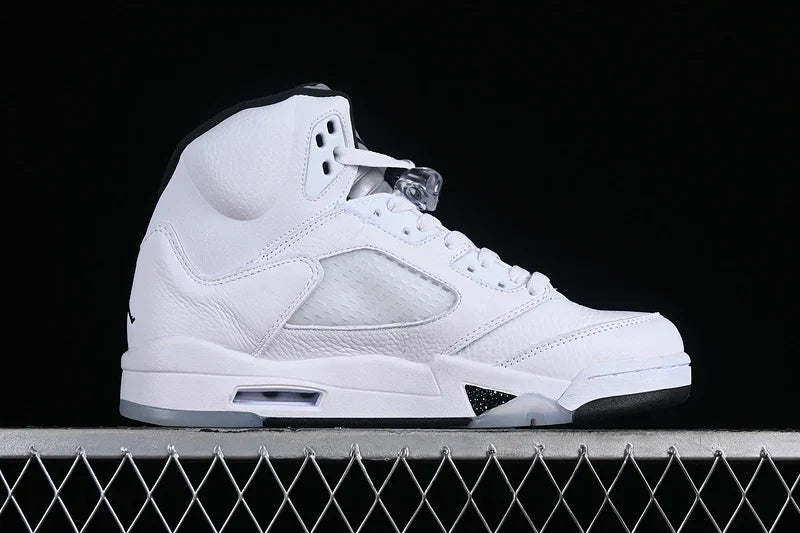 Air Jordan 5 Retro "Metallic Silver"