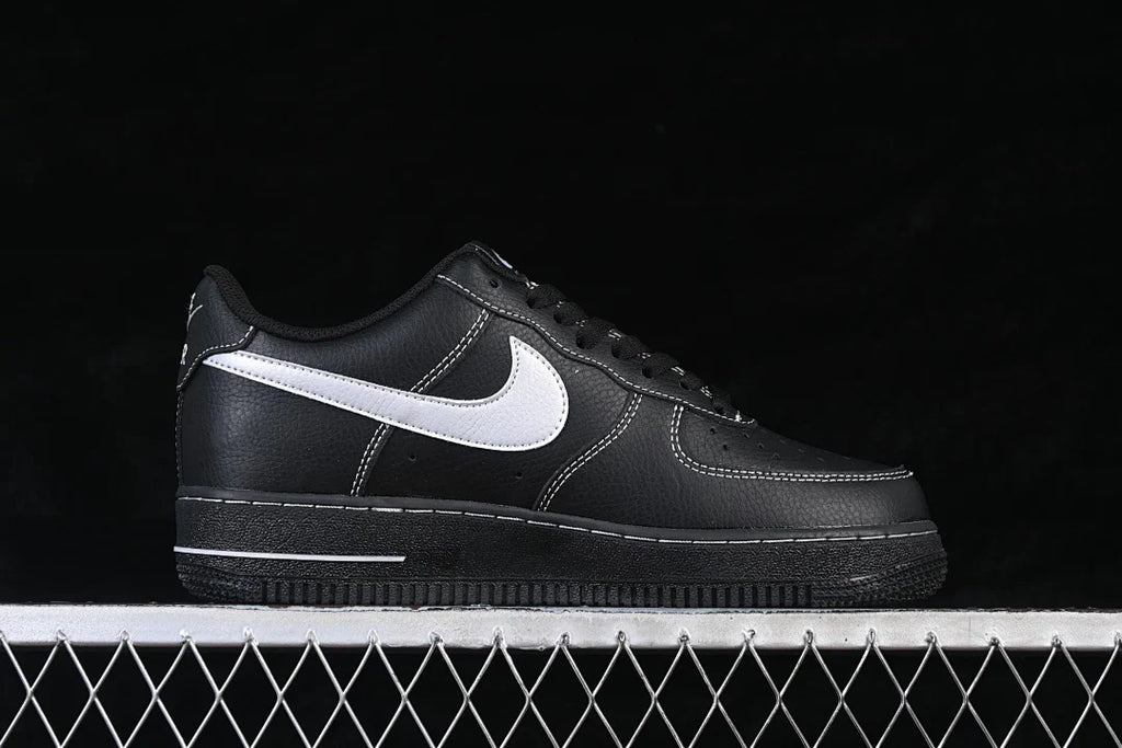 Nike Air Force 1 '07 LV8 "B&W"