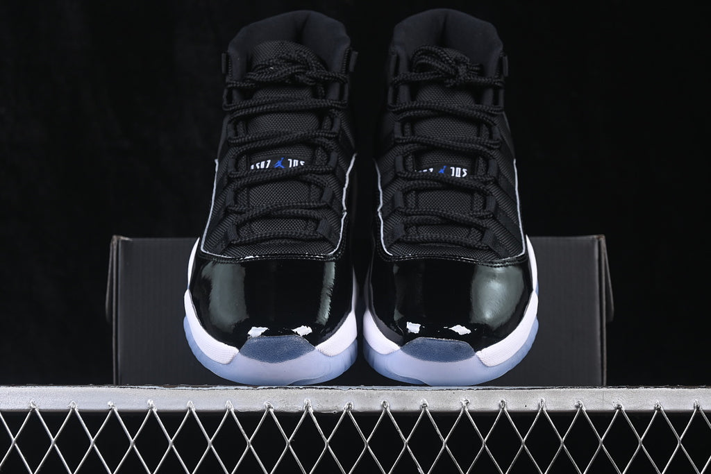 Air Jordan 11 Retro "Space Jam 2026"