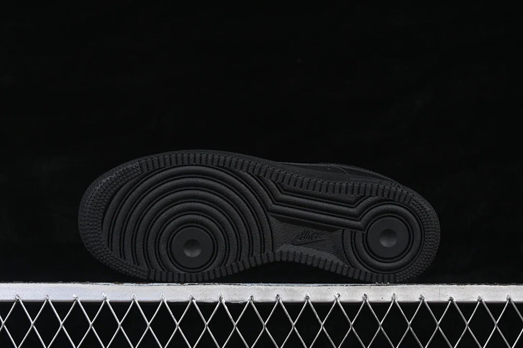 Nike Air Force 1 "Blackout"