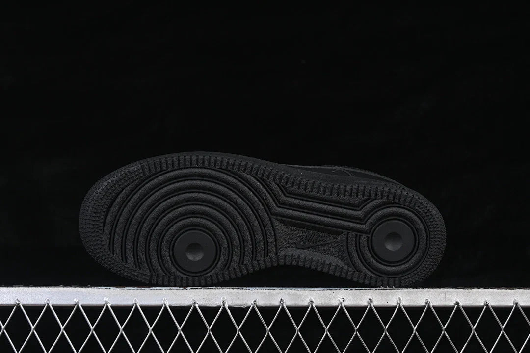Nike Air Force 1 "Blackout"