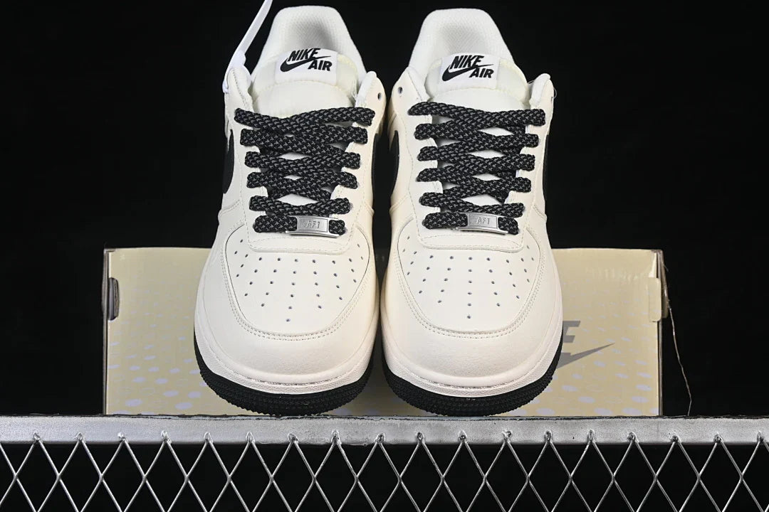 Nike Air Force 1 "B/W"
