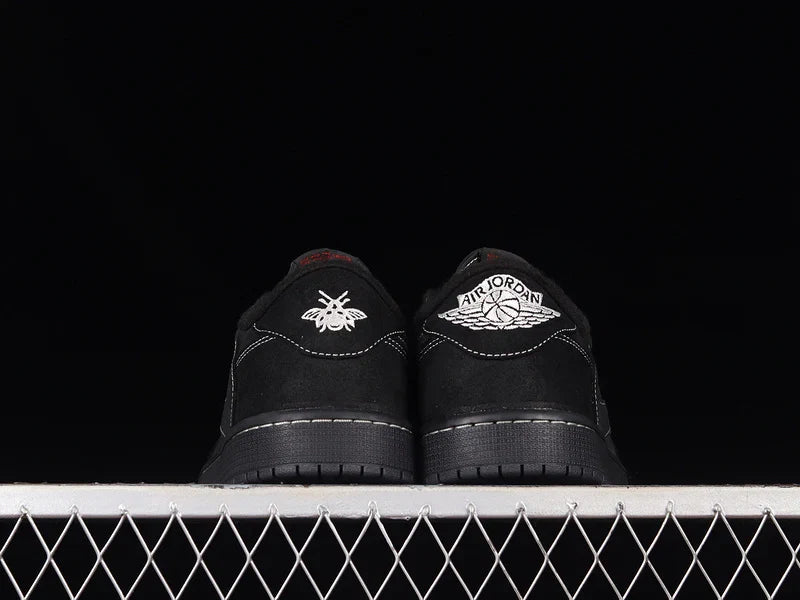 Air Jordan 1 Retro Low OG X Travis Scott "Neutral Olive"