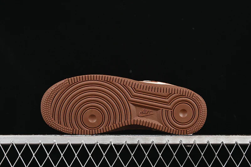 Nike Air Force 1 Low "Sail Fauna Brown".