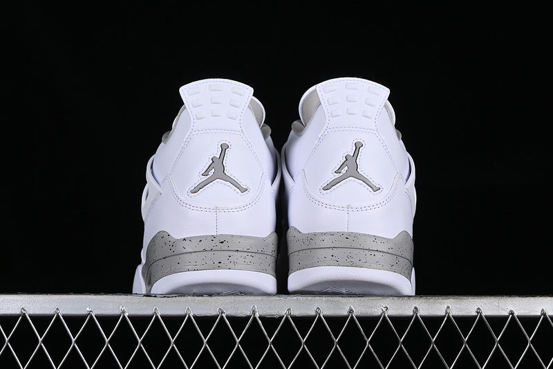 Air Jordan 4 Retro "White Oreo"