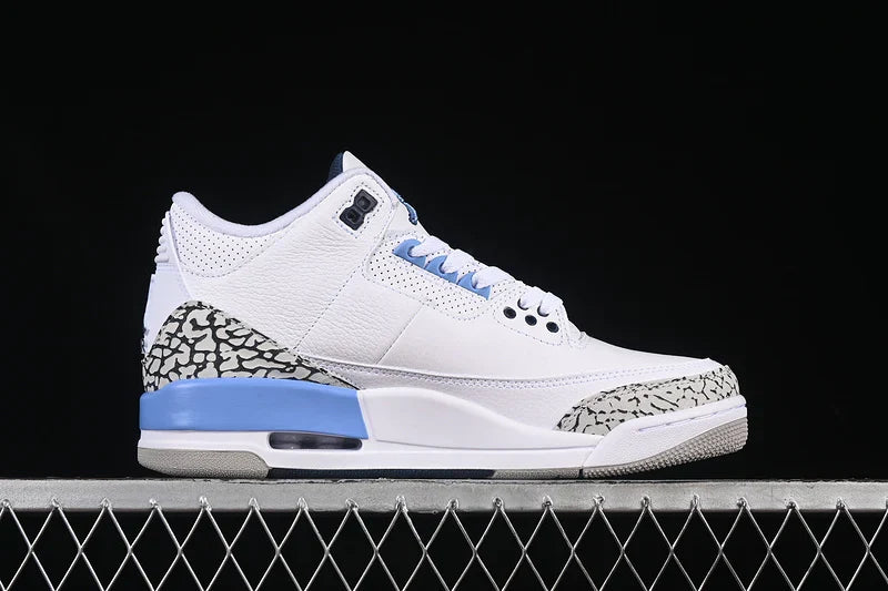 Air Jordan 3 Retro "UNC"