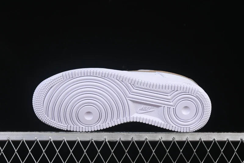 Nike Air Force 1 "White/Chocolate"