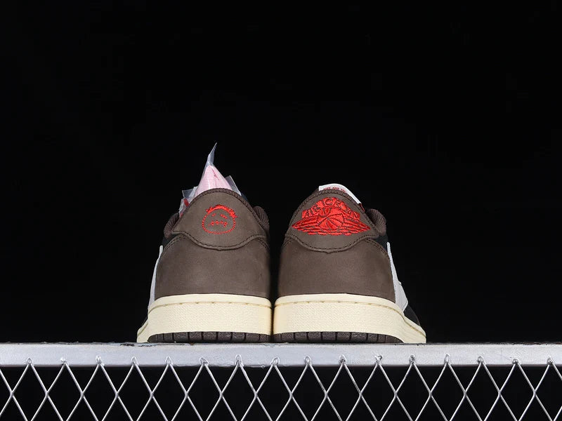 Air Jordan 1 Retro Low OG X Travis Scott "Mocha"