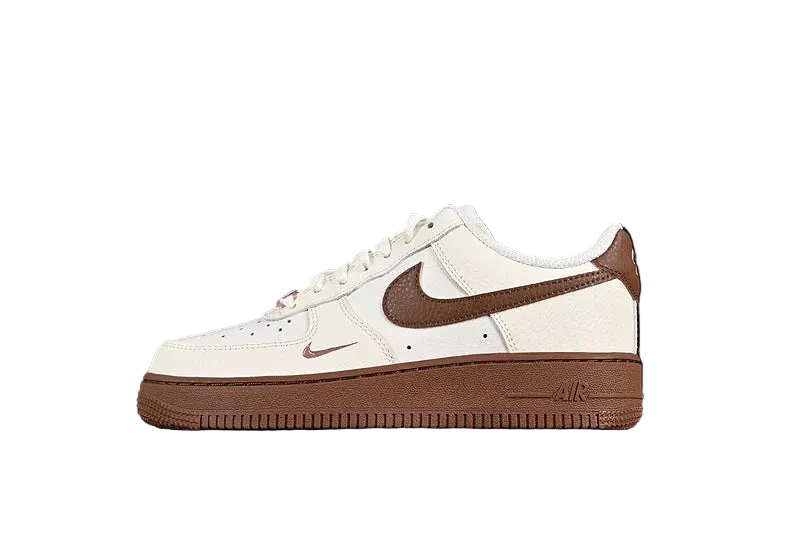 Nike Air Force 1 Low "Sail Fauna Brown".