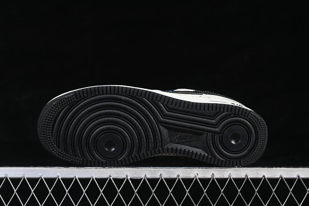 Nike Air Force 1 X LV