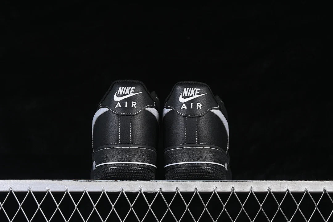 Nike Air Force 1 '07 LV8 "B&W"
