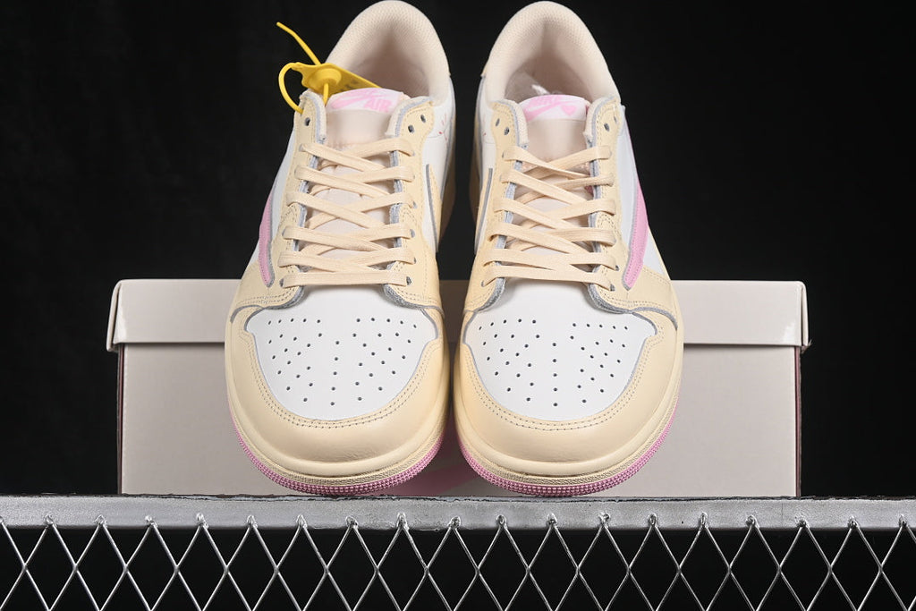 Air Jordan 1 Retro Low OG X Travis Scott "Shy Pink"