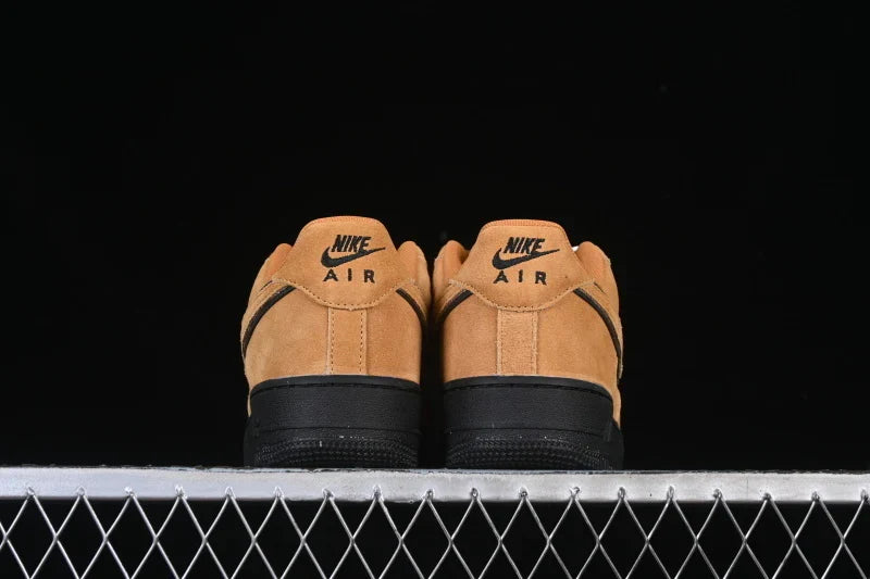 Nike Air Force 1 Low Desert Ochre / Black