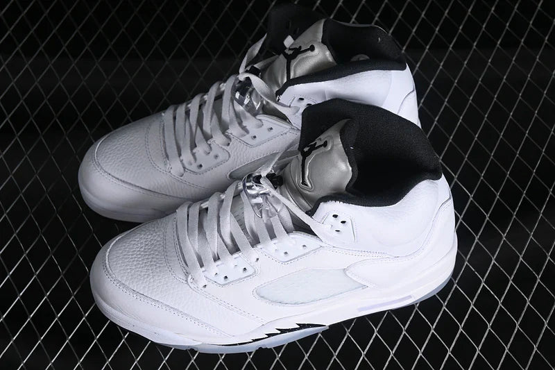 Air Jordan 5 Retro "Metallic Silver"